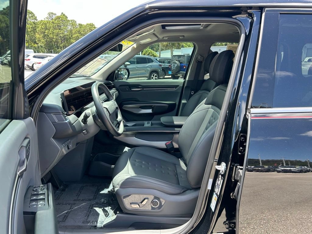 Used 2026 Kia EV9 Wind AWD/4WD image 16
