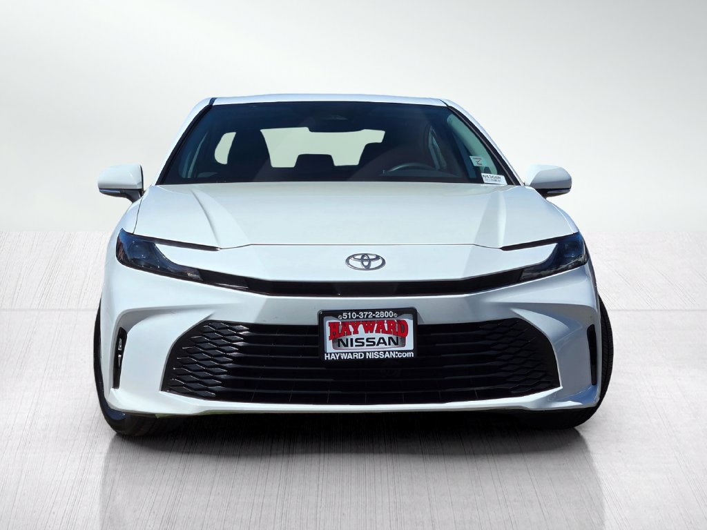 Used 2025 Toyota Camry LE FWD image 3