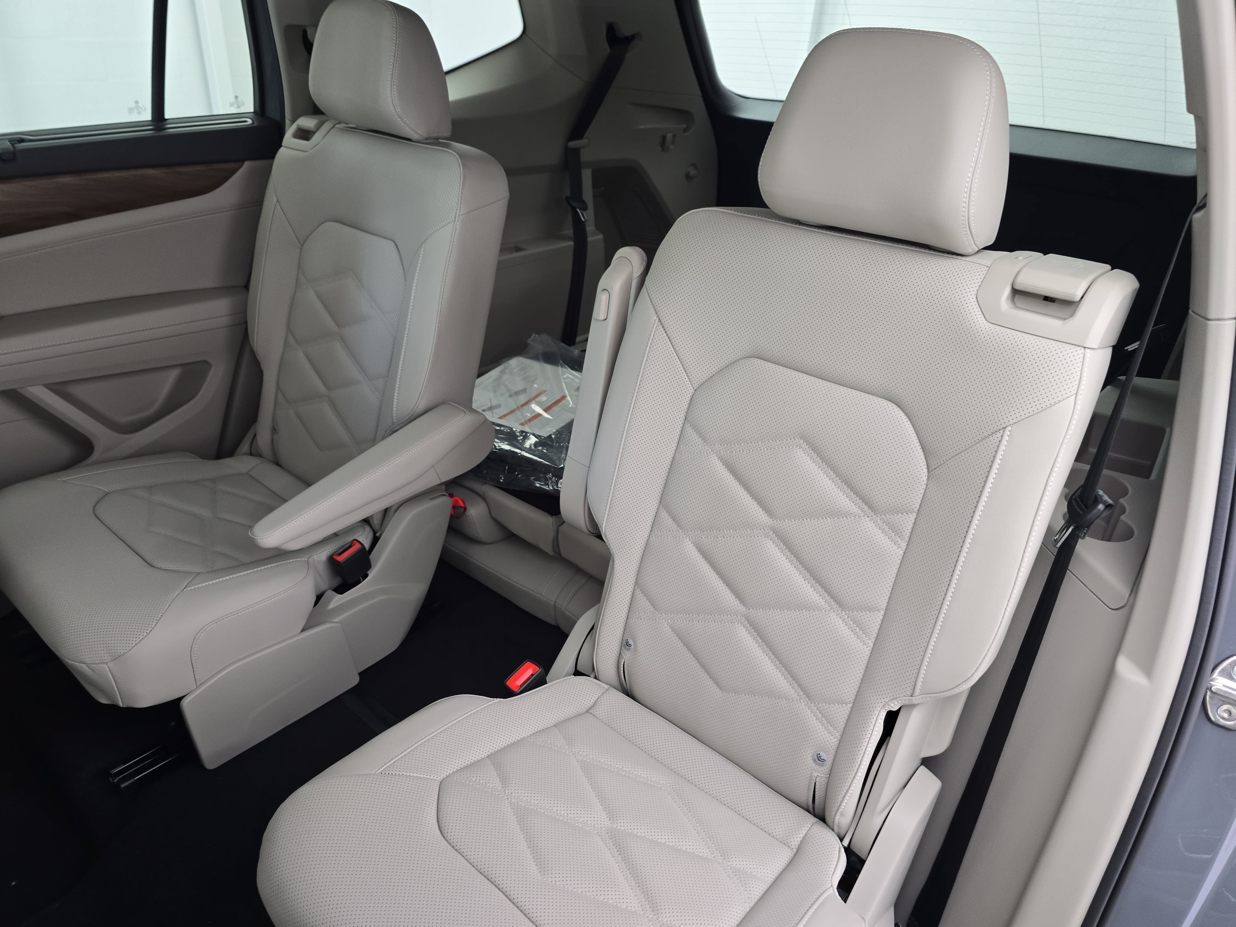 New 2026 Volkswagen Atlas SE AWD/4WD image 15