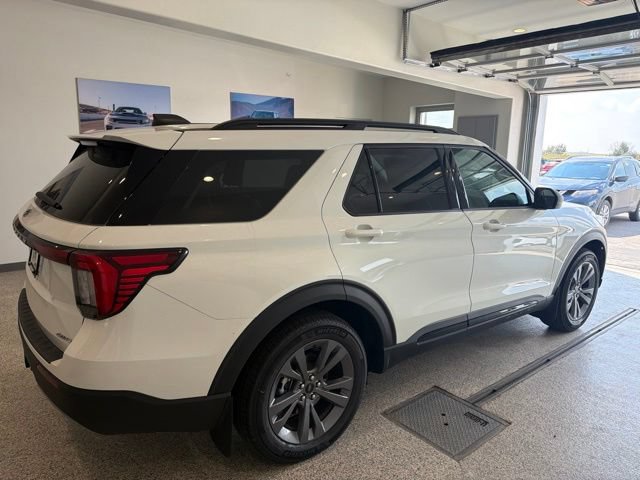 New 2026 Ford Explorer Active w/ Active Comfort Package AWD/4WD image 5