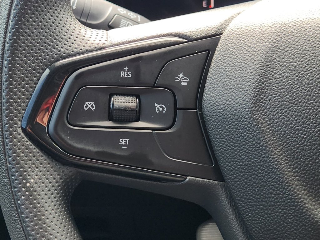 Used 2025 Chevrolet TrailBlazer LS w/ LS Confidence Package FWD image 27