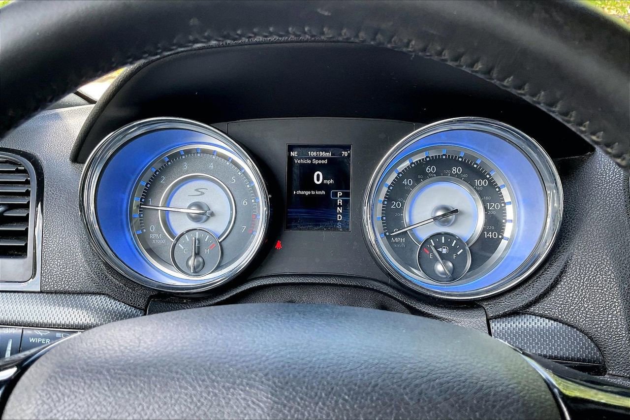 Used 2014 Chrysler 300 S RWD image 11