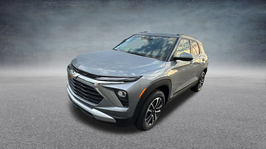 Used 2025 Chevrolet TrailBlazer LT AWD/4WD image 5