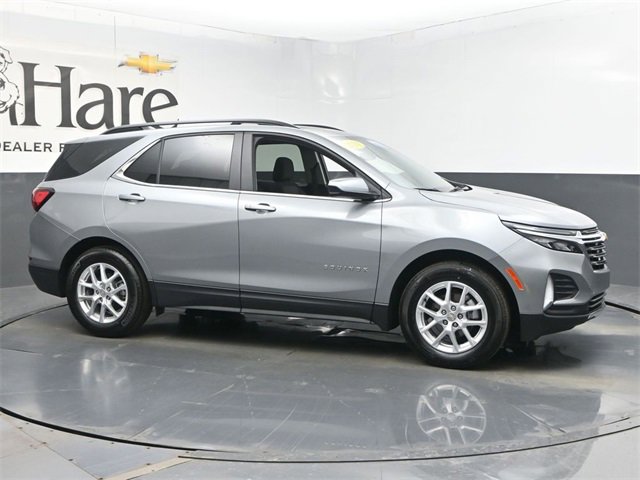 Used 2024 Chevrolet Equinox LT w/ LPO, Floor Liner Package image 1