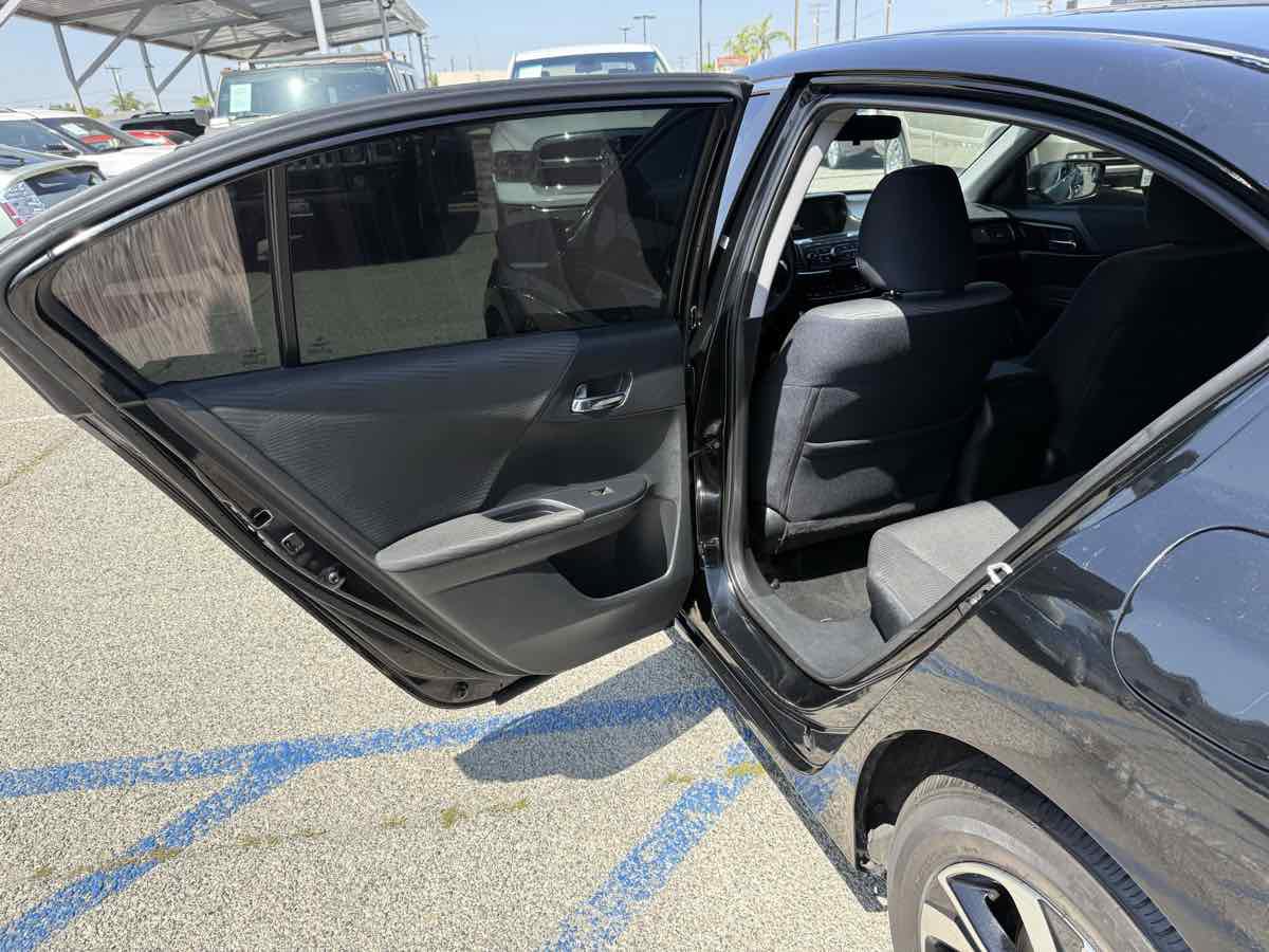 Used 2017 Honda Accord LX image 18