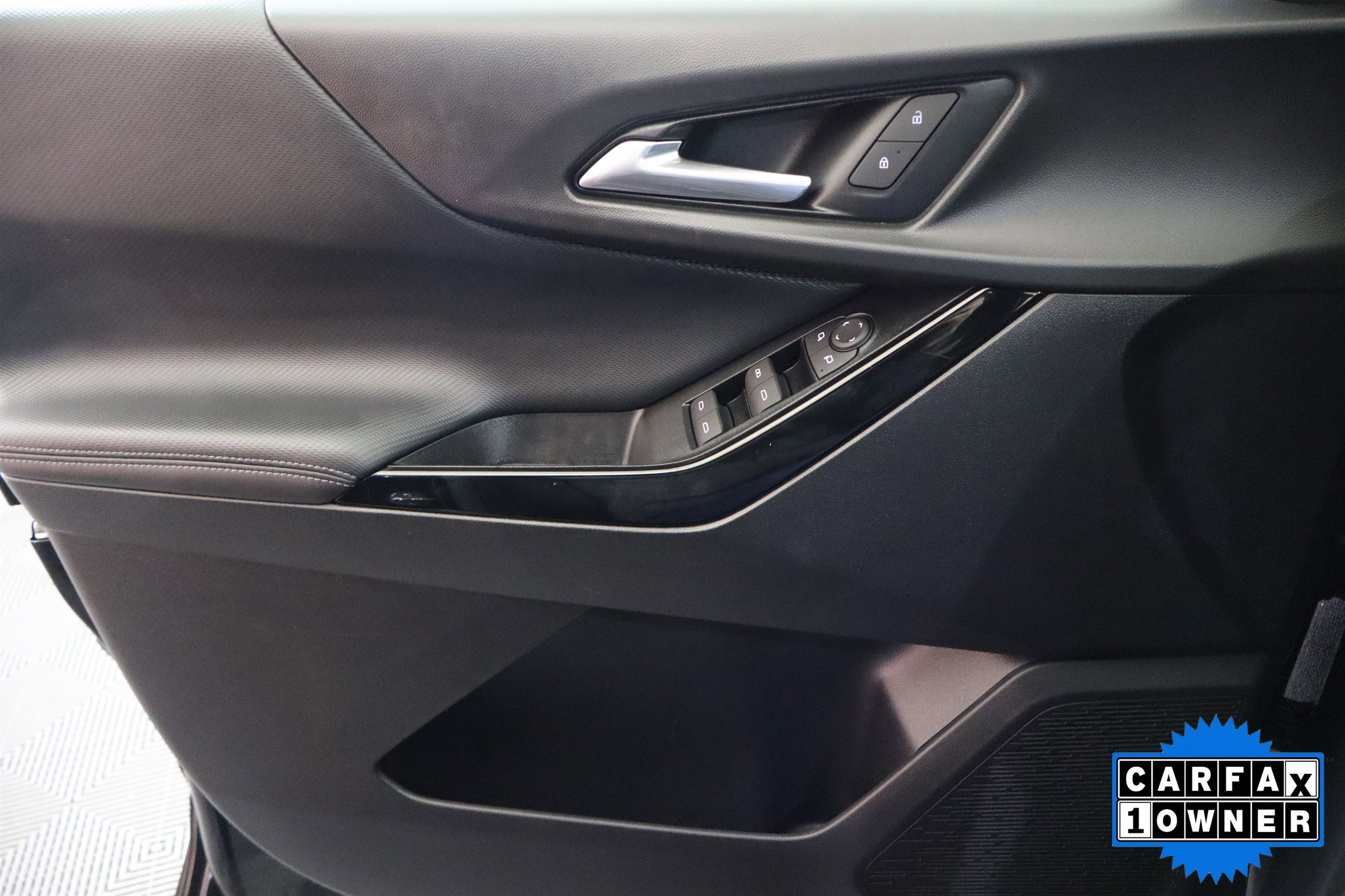 Used 2025 Chevrolet Equinox LT w/ Safety and Technology Package image 33