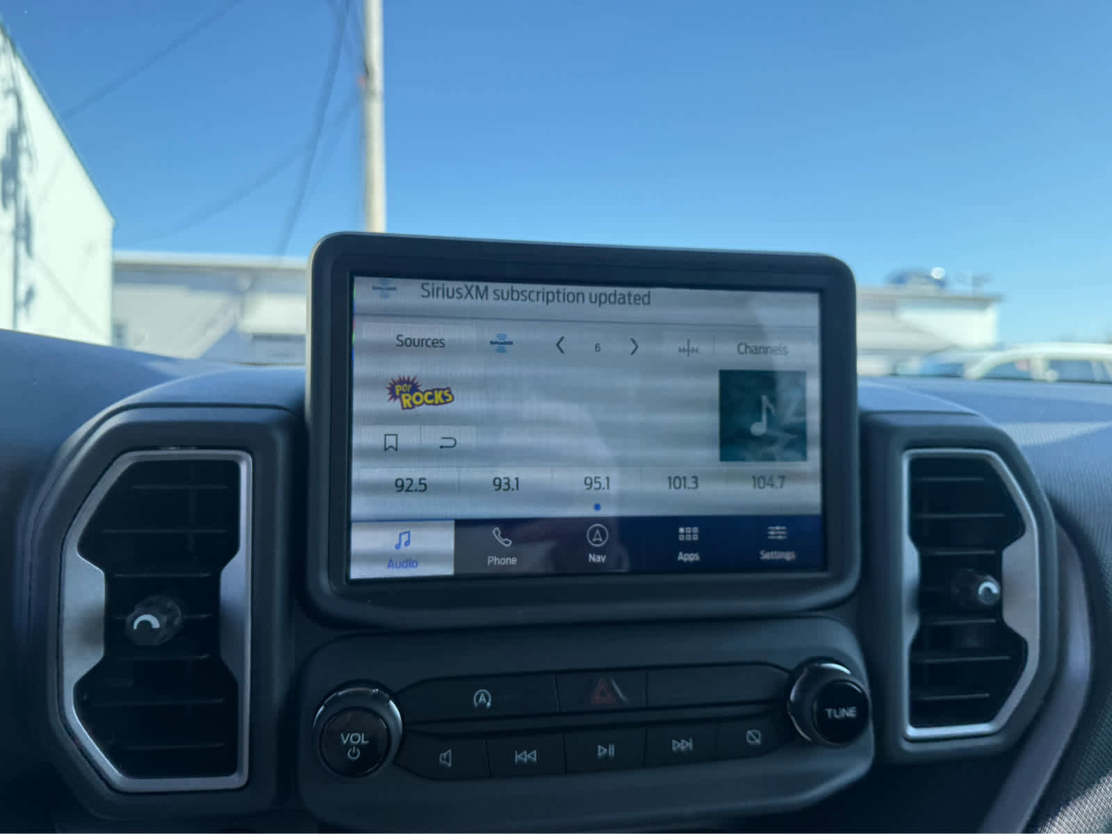 Used 2023 Ford Bronco Sport Outer Banks w/ Tech Package AWD/4WD image 12
