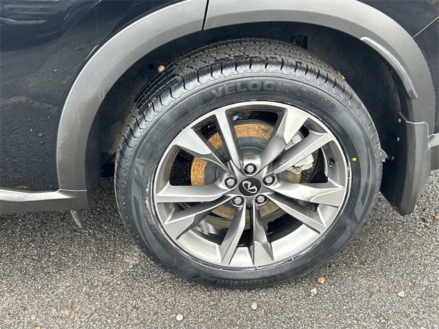 Used 2025 INFINITI QX60 Luxe w/ Vision Package image 11