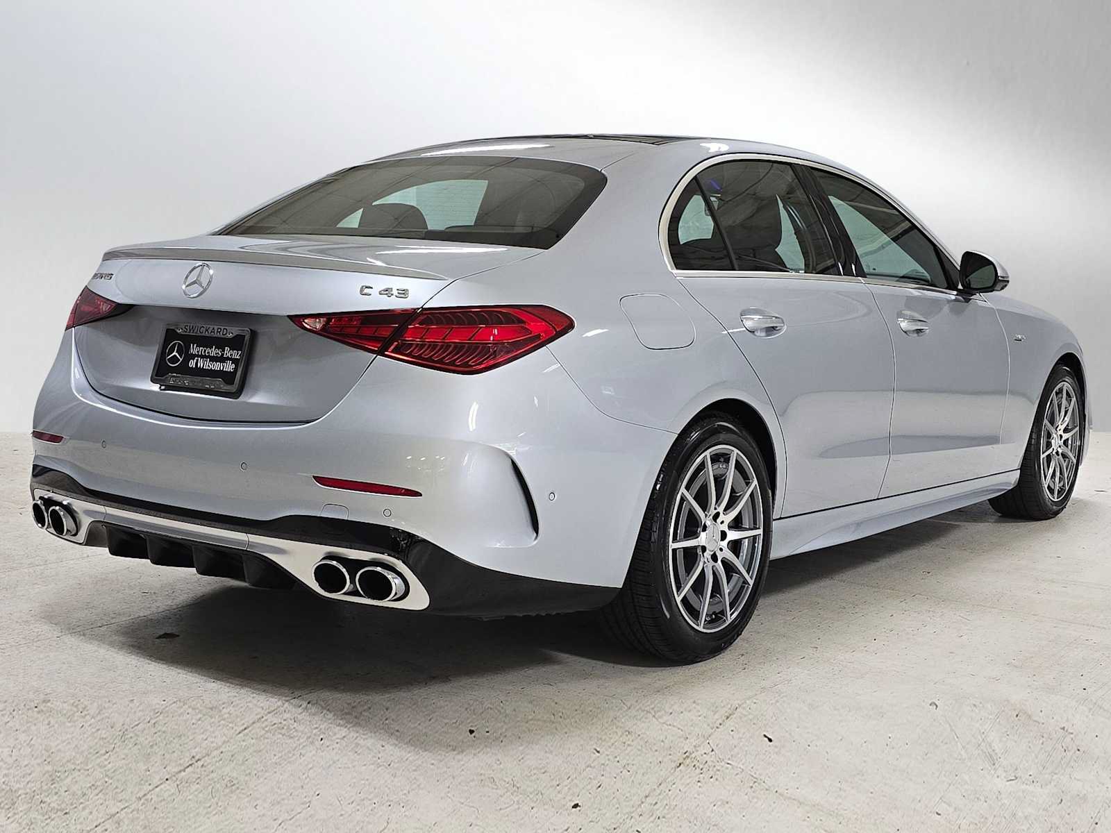 Used 2026 Mercedes-Benz C 43 AMG 4MATIC Sedan image 4