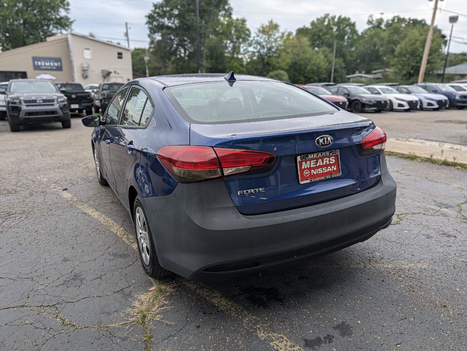 Used 2017 Kia Forte LX FWD image 10