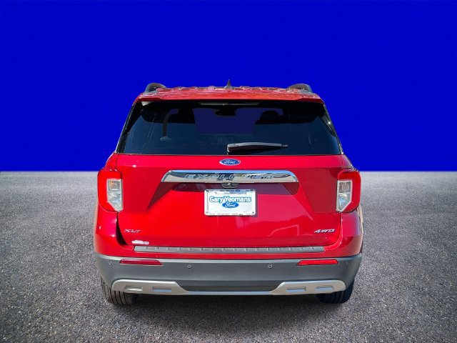 Used 2023 Ford Explorer XLT w/ Equipment Group 202A AWD/4WD image 4
