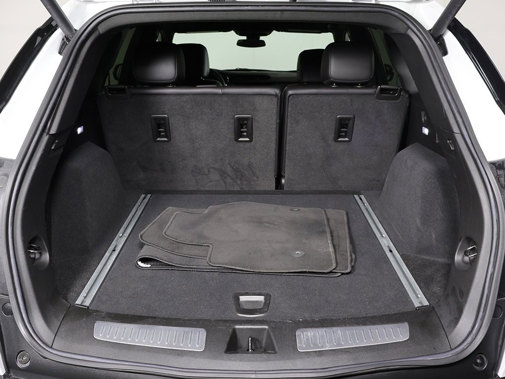 Used 2023 Cadillac XT5 Premium Luxury image 17