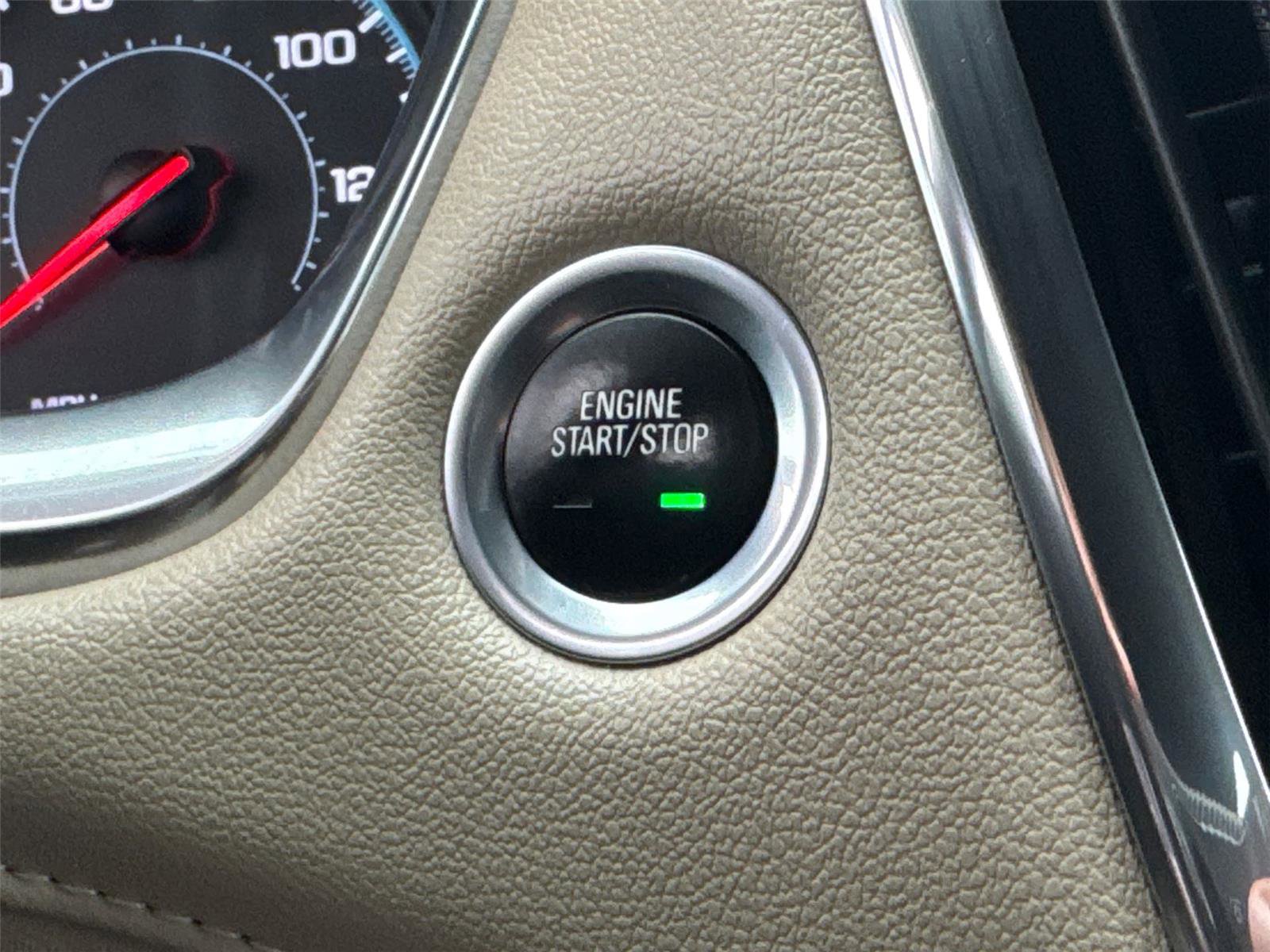 Used 2023 Chevrolet Traverse LS image 31