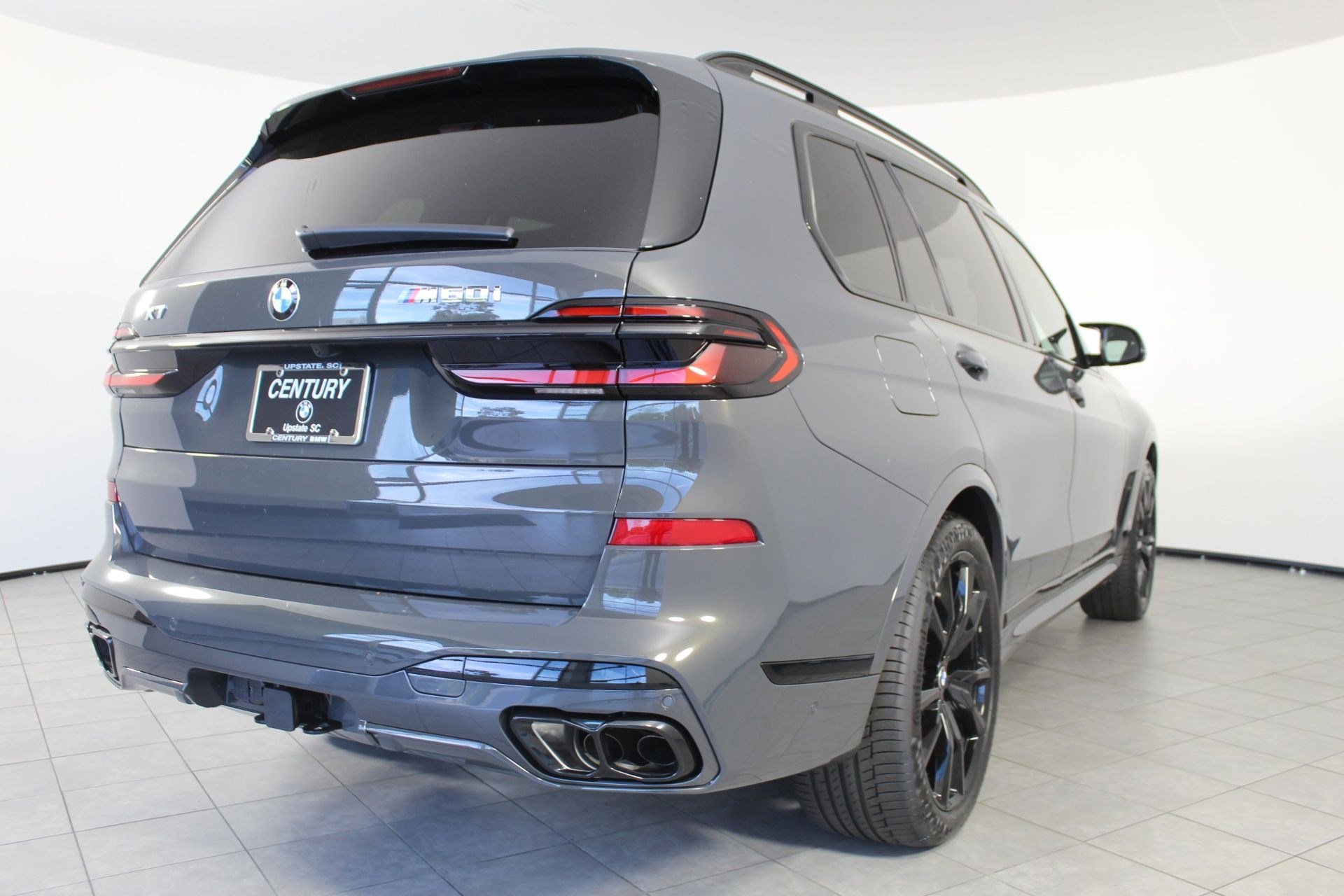 New 2026 BMW X7 M60i image 8