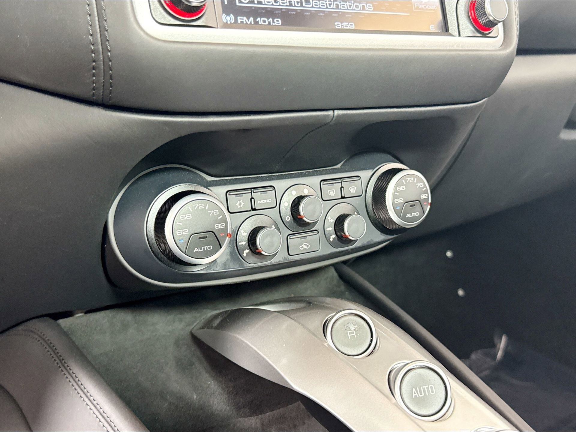 Certified 2018 Ferrari California T image 12