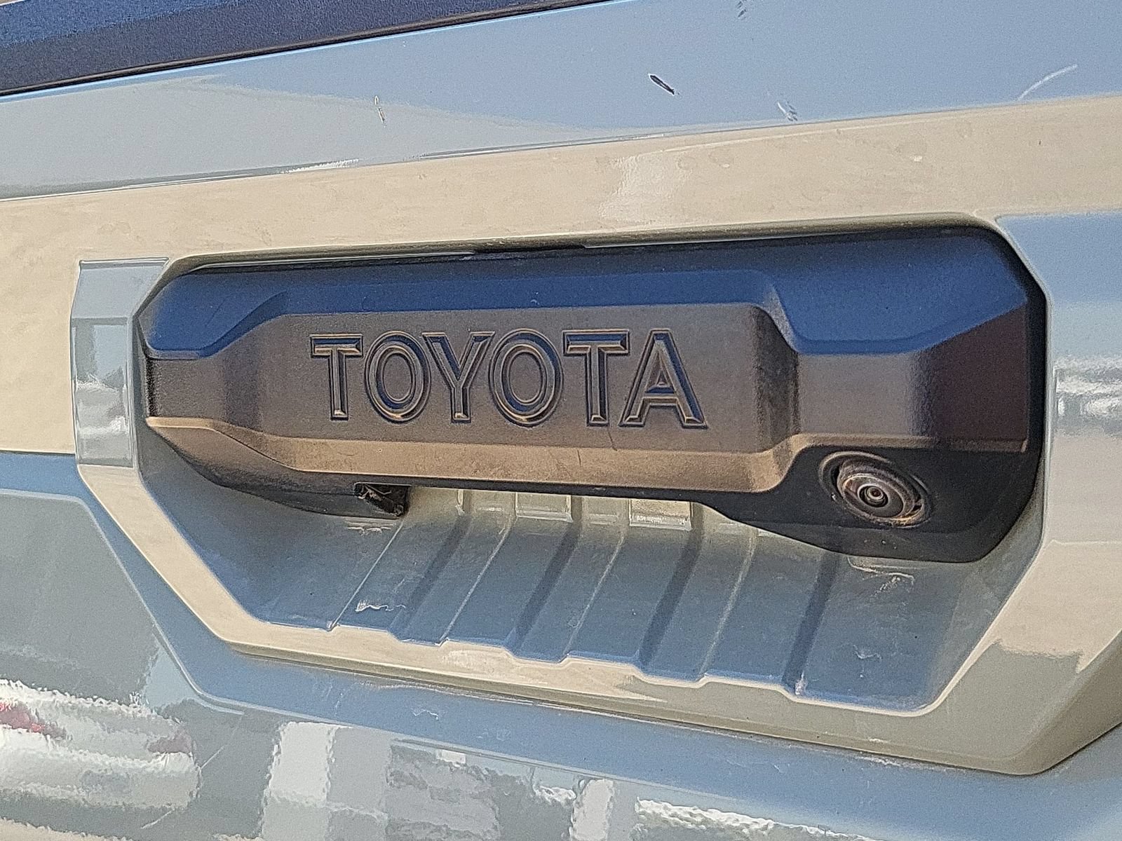 Used 2022 Toyota Tundra SR5 w/ TRD Off-Road Premium Package AWD/4WD image 30
