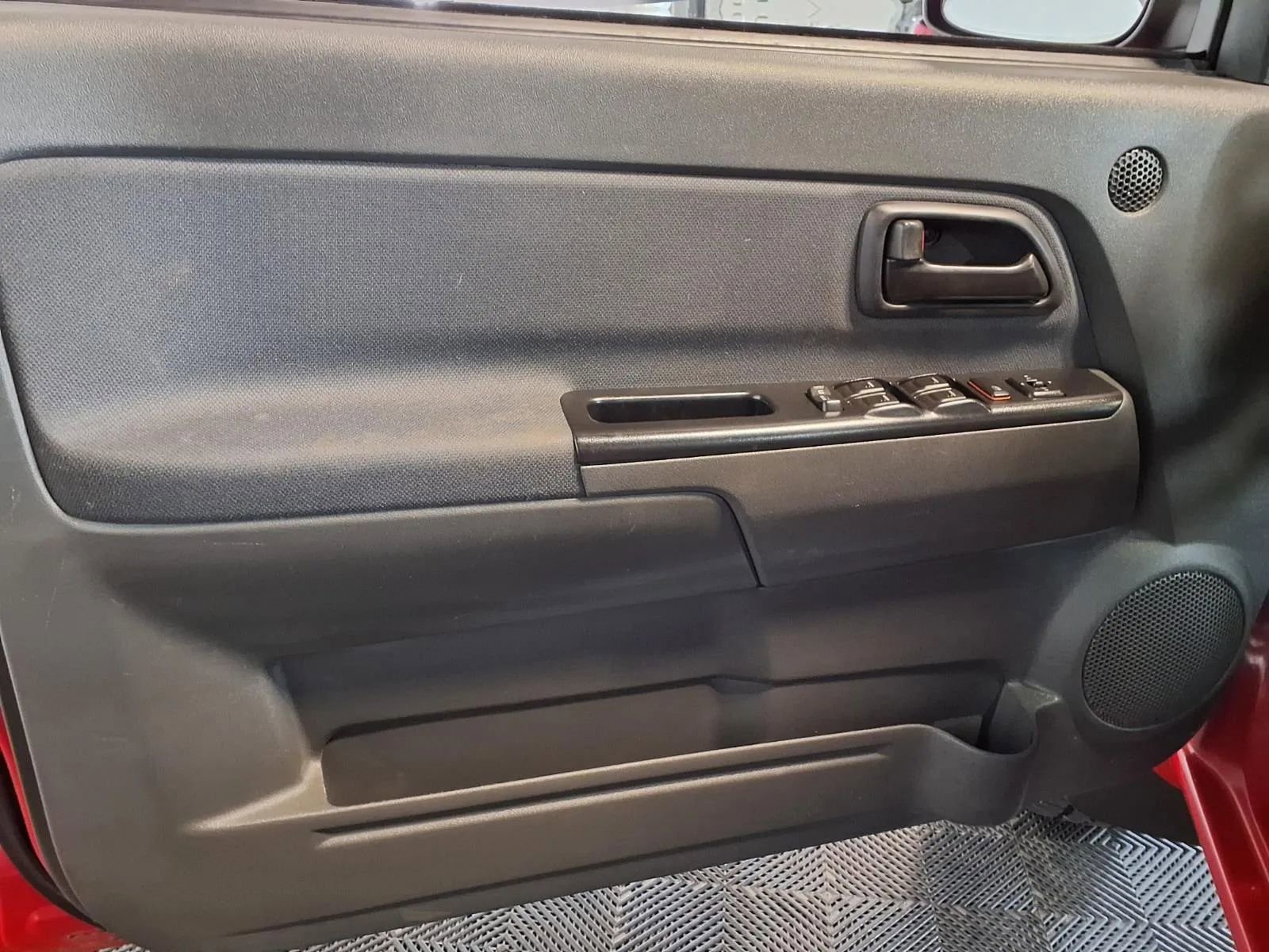 Used 2006 Chevrolet Colorado LT w/ LT Preferred Equipment Group AWD/4WD image 18