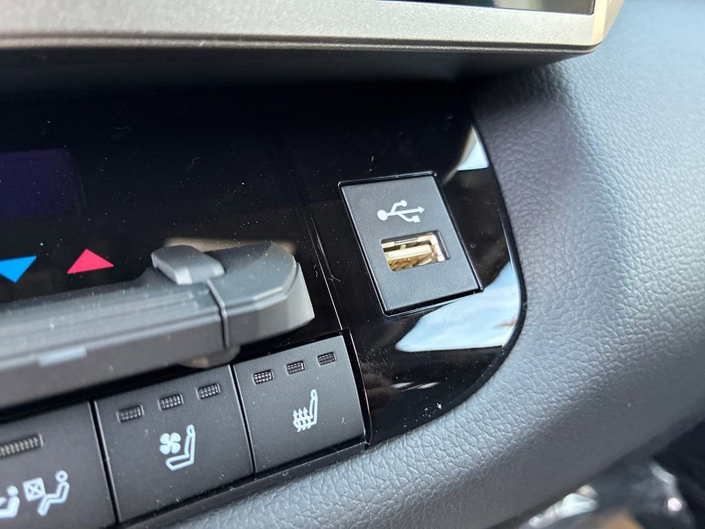 New 2026 Toyota Tundra Limited image 36