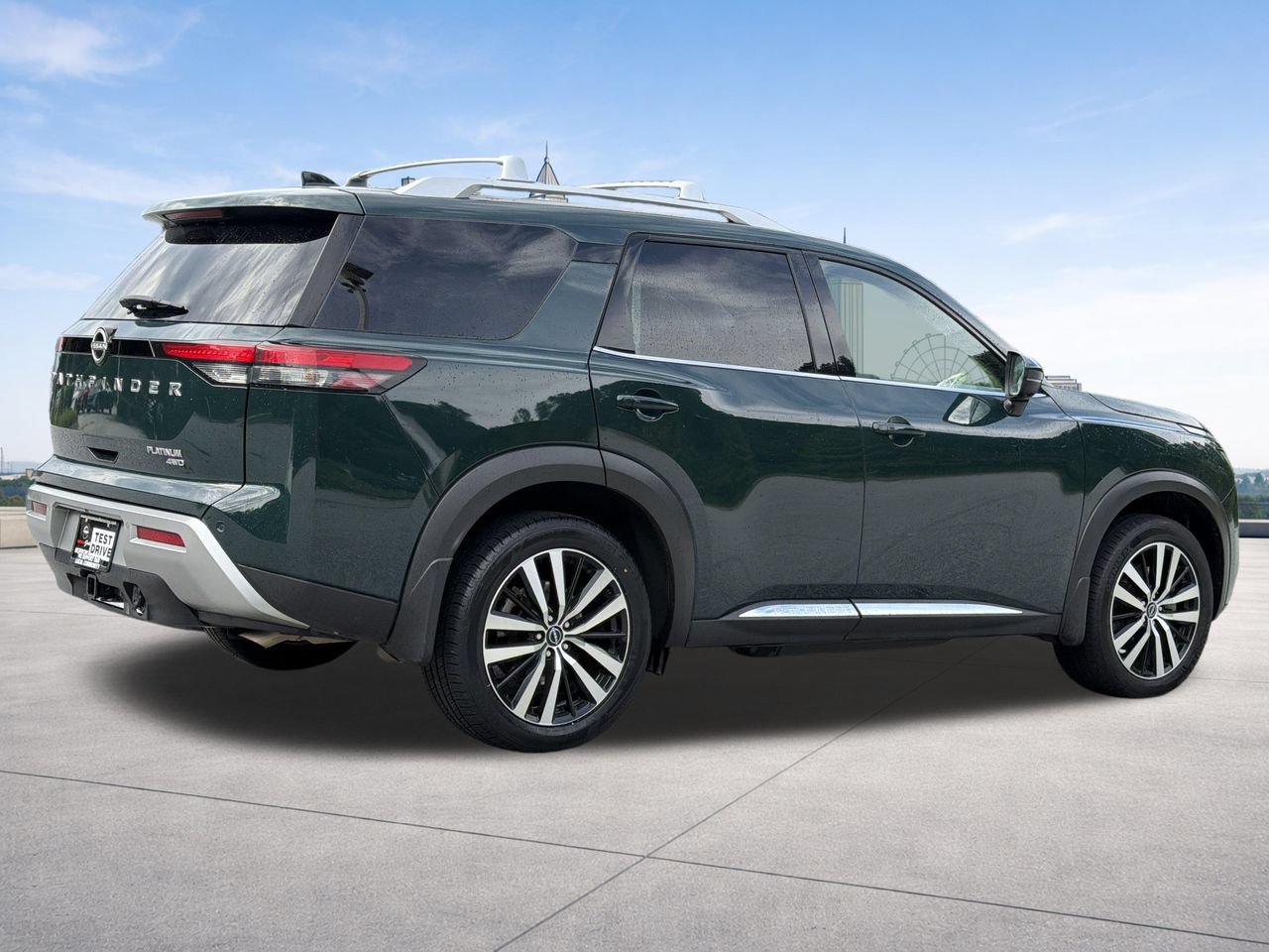 Used 2025 Nissan Pathfinder Platinum w/ Cargo Package AWD/4WD image 28