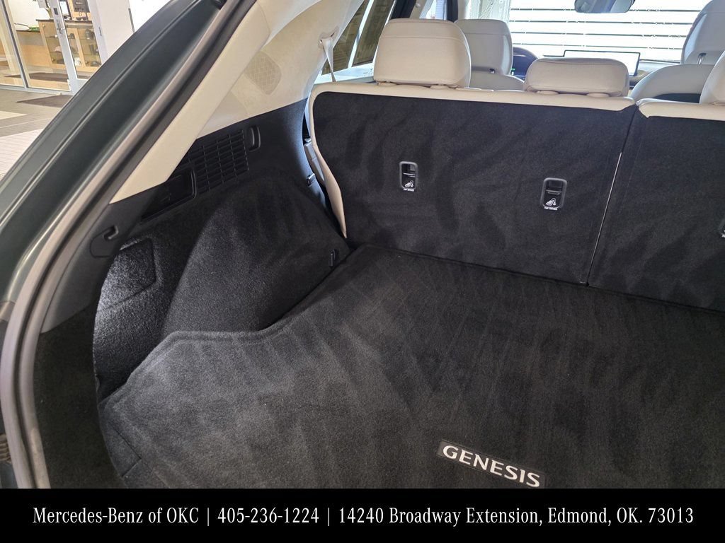 Used 2023 Genesis GV70 3.5T Sport w/ Sport Advanced Package AWD/4WD image 8