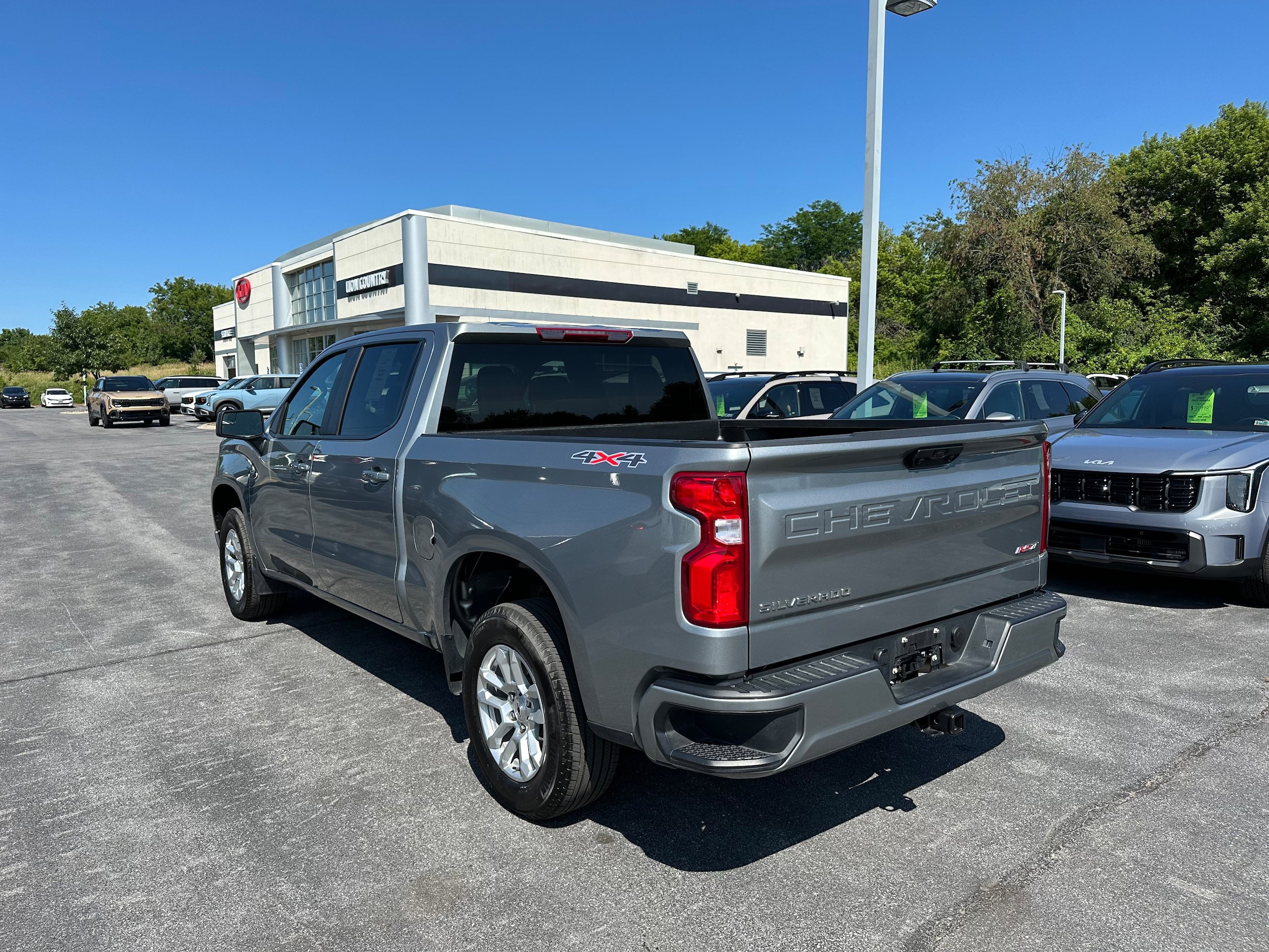 Used 2026 Chevrolet Silverado 1500 RST AWD/4WD image 6