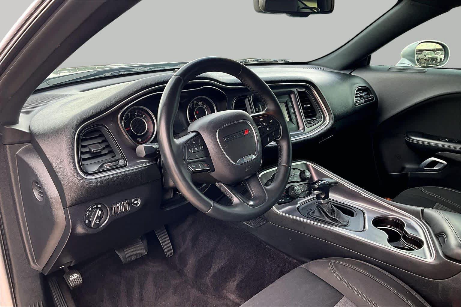 Used 2016 Dodge Challenger R/T RWD image 16
