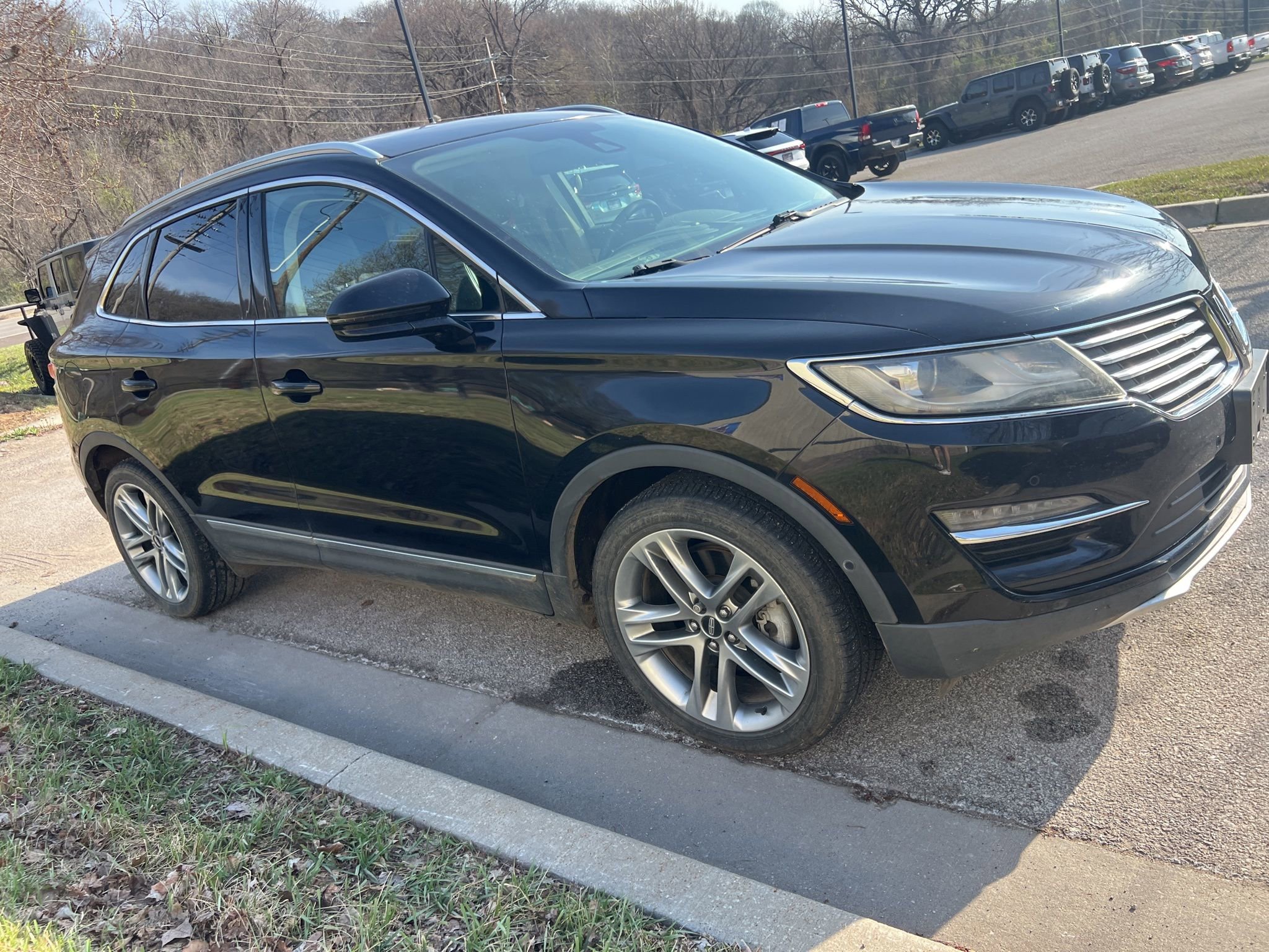 Used 2017 Lincoln MKC Reserve image 3