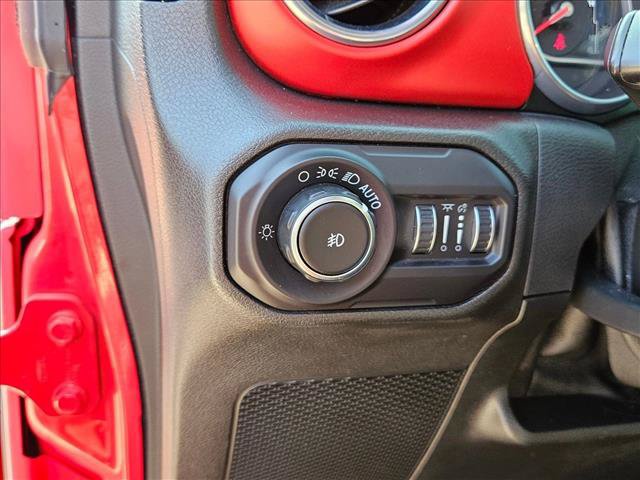 Used 2018 Jeep Wrangler Unlimited Rubicon w/ Dual Top Group AWD/4WD image 24