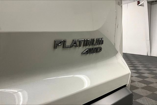 Used 2023 Nissan Pathfinder Platinum image 9