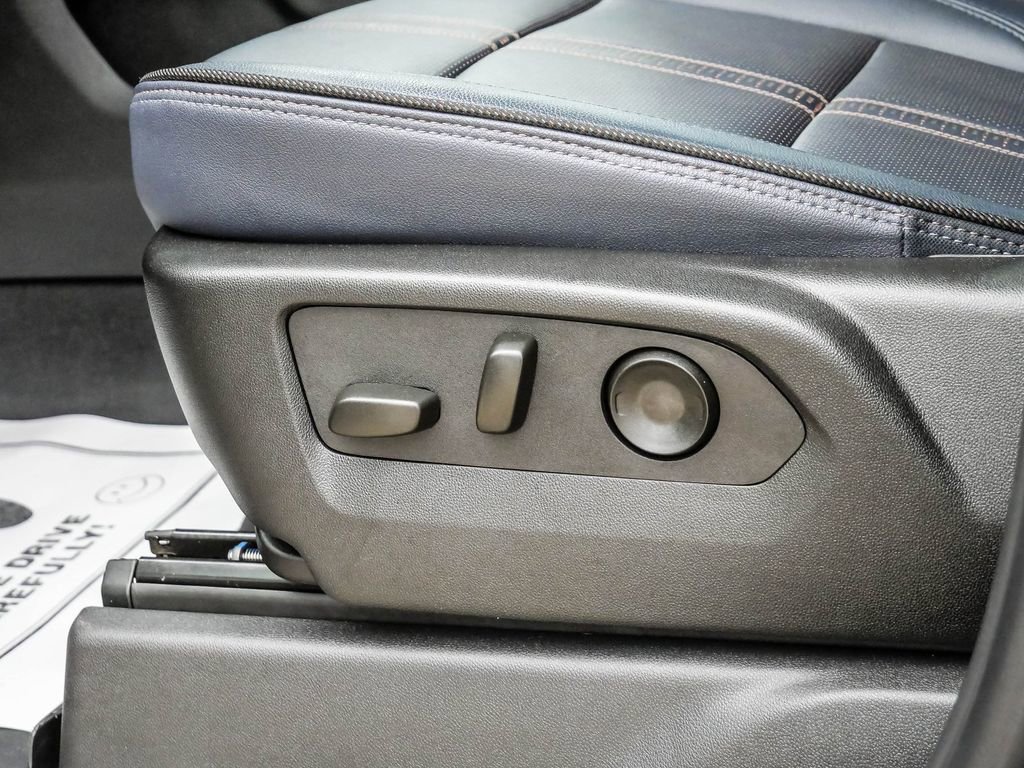 Certified 2025 Chevrolet Silverado 2500 High Country w/ Technology Package image 34