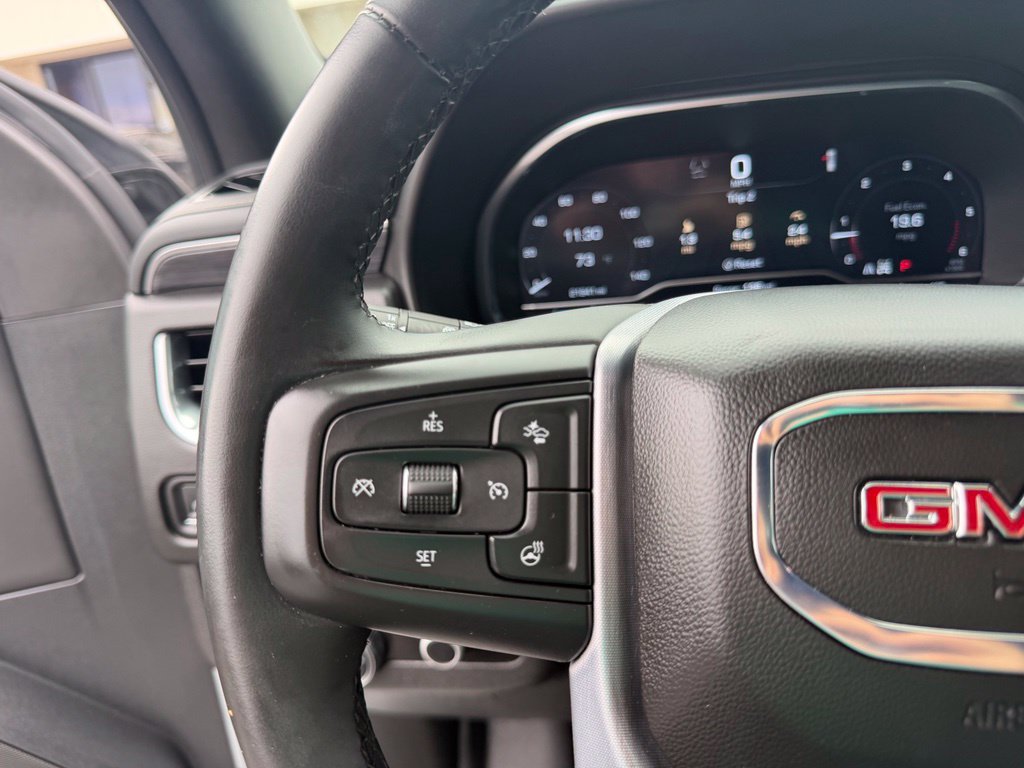 Used 2024 GMC Yukon SLT w/ SLT Luxury Package AWD/4WD image 31