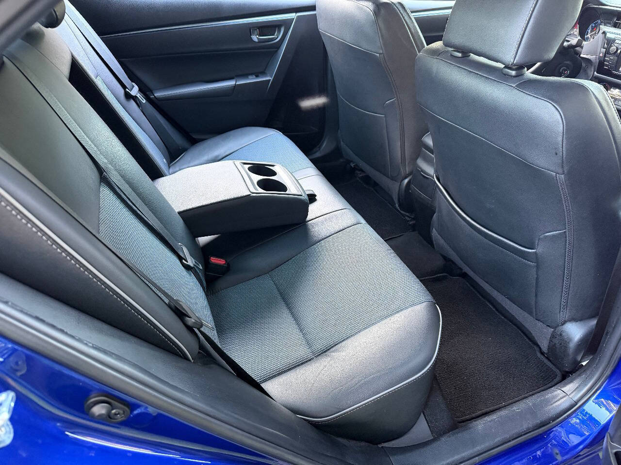 Used 2015 Toyota Corolla S FWD image 19