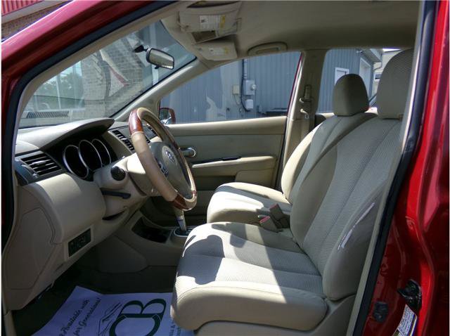 Used 2007 Nissan Versa Sedan w/ Convenience Pkg FWD image 5