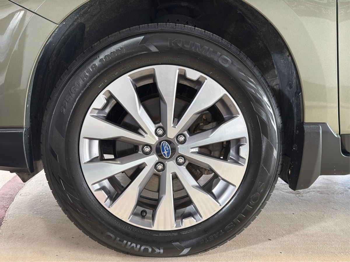 Used 2019 Subaru Outback 2.5i Touring AWD/4WD image 13