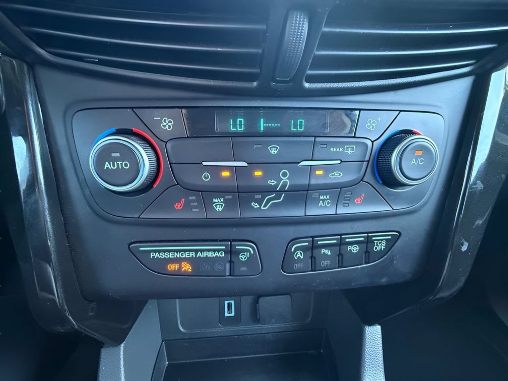 Certified 2018 Ford Escape Titanium AWD/4WD image 22