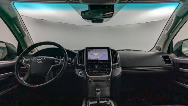 Used 2017 Toyota Land Cruiser AWD/4WD image 23