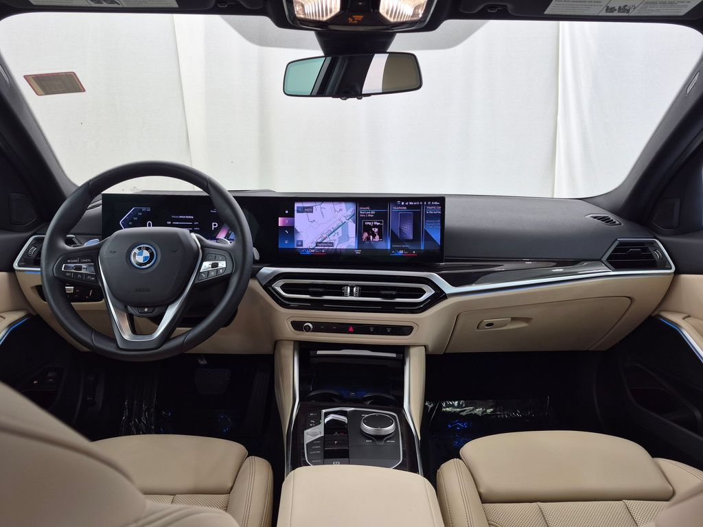 Used 2023 BMW 330e xDrive w/ Premium Package AWD/4WD image 13