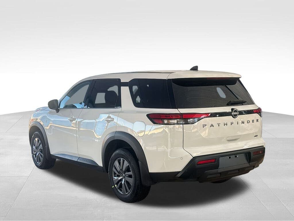 New 2026 Nissan Pathfinder S image 8