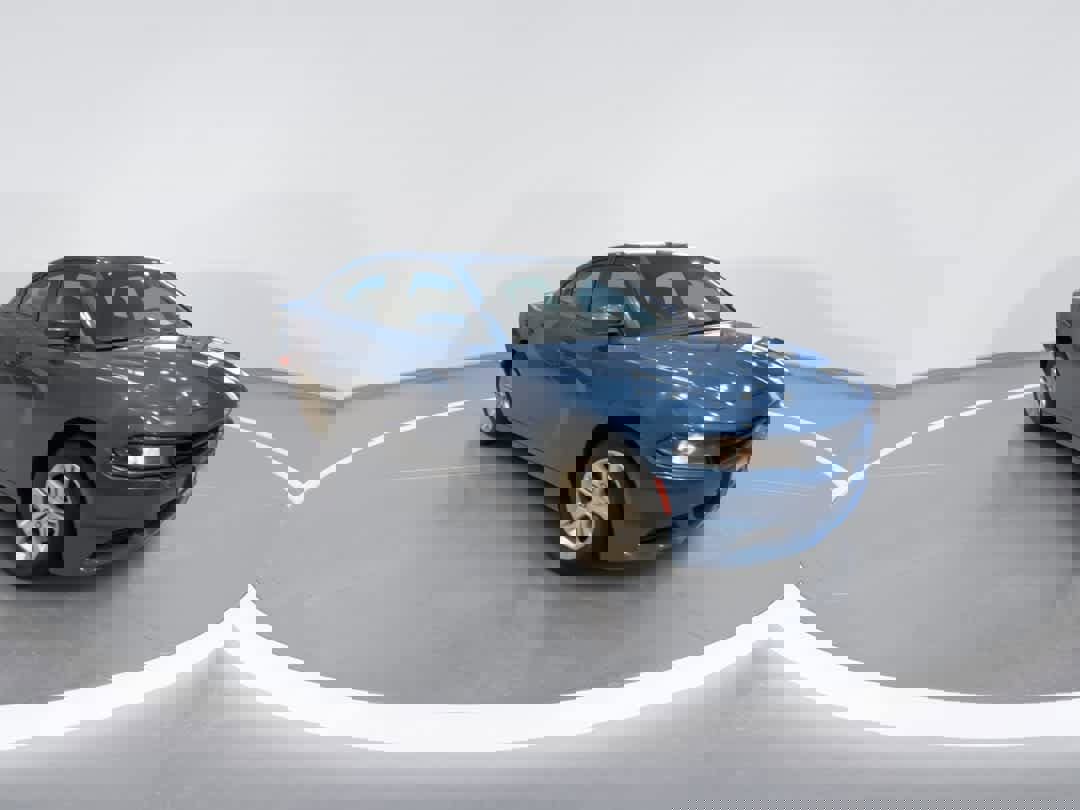 Used 2022 Dodge Charger SXT w/ Leather Interior Group image 2