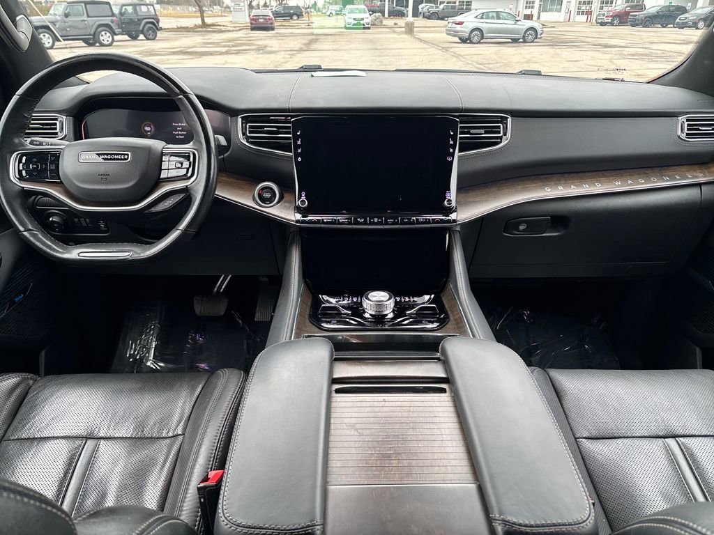 Used 2023 Jeep Grand Wagoneer L 4WD image 12