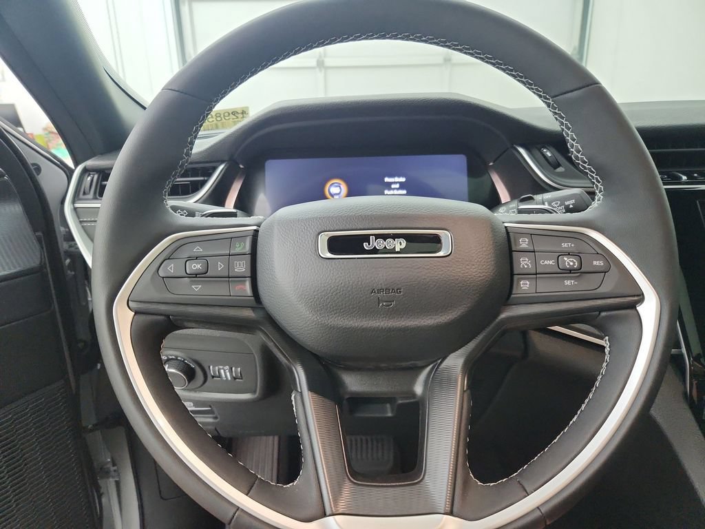New 2026 Jeep Grand Cherokee Laredo X AWD/4WD image 22