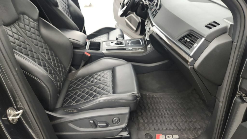 Used 2018 Audi SQ5 Prestige w/ Prestige Package AWD/4WD image 36