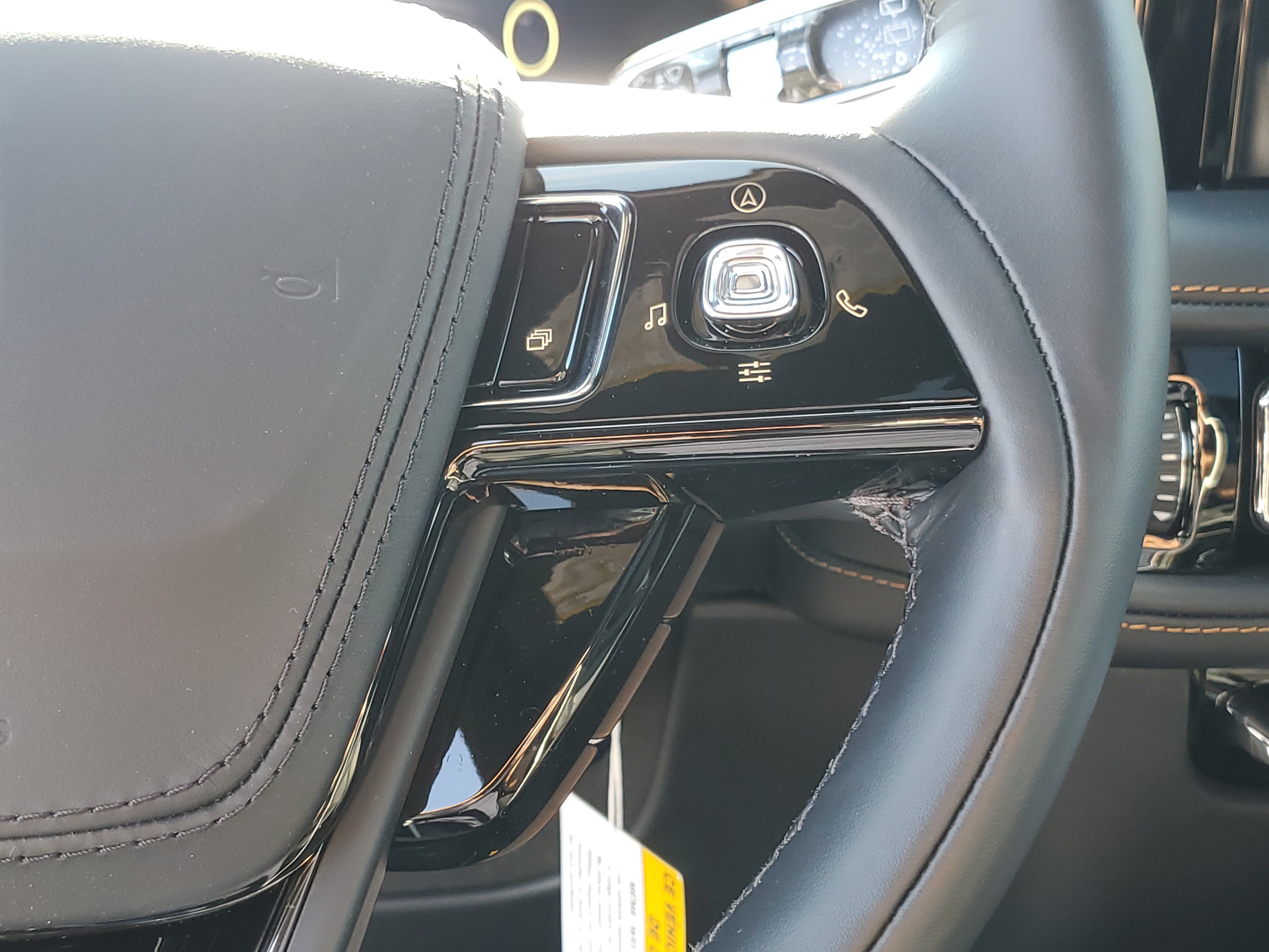 New 2026 Lincoln Aviator Black Label AWD/4WD image 17