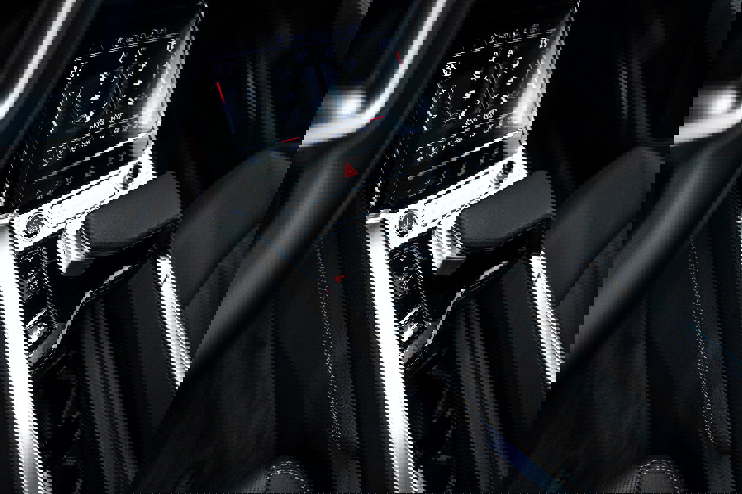 Certified 2024 Audi Q8 e-tron Premium Plus image 12