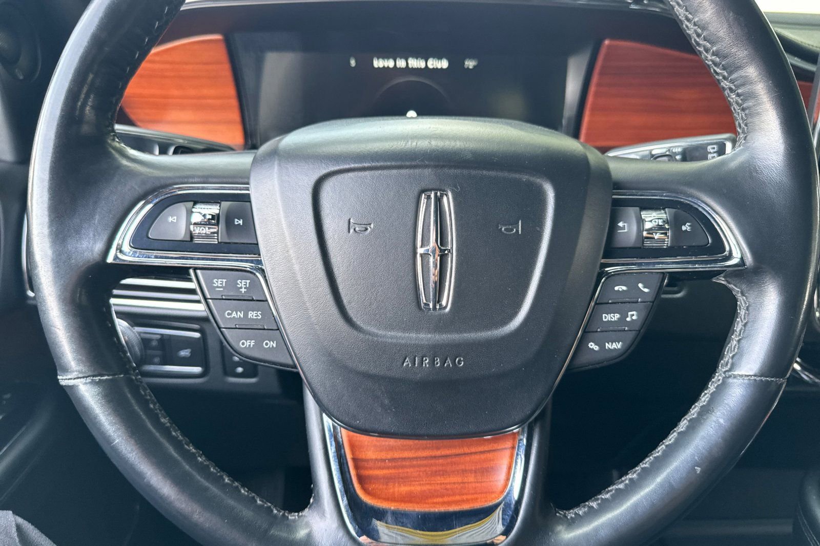 Used 2019 Lincoln Navigator L Select image 23