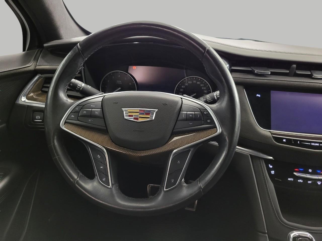 Used 2017 Cadillac XT5 Platinum image 5