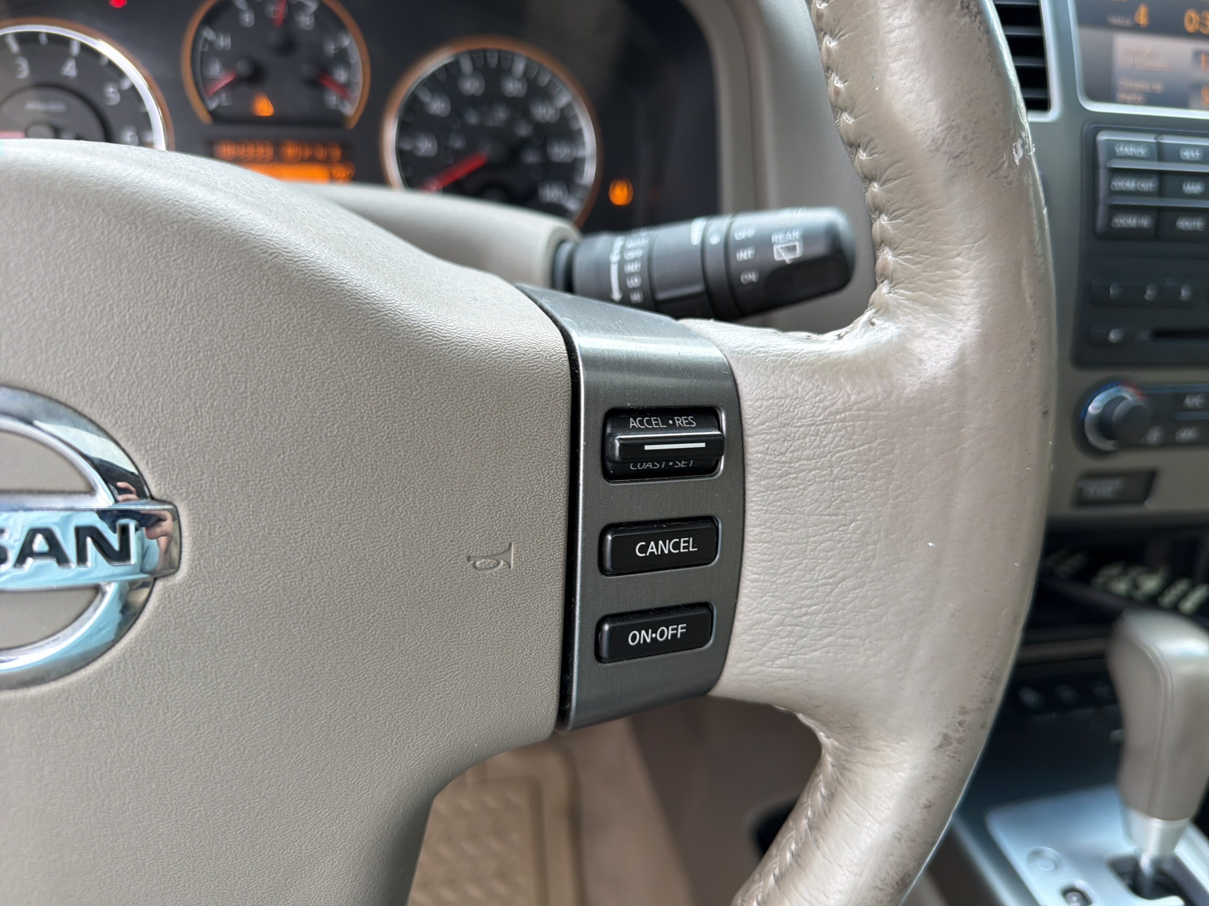Used 2009 Nissan Armada LE w/ Technology Pkg AWD/4WD image 17