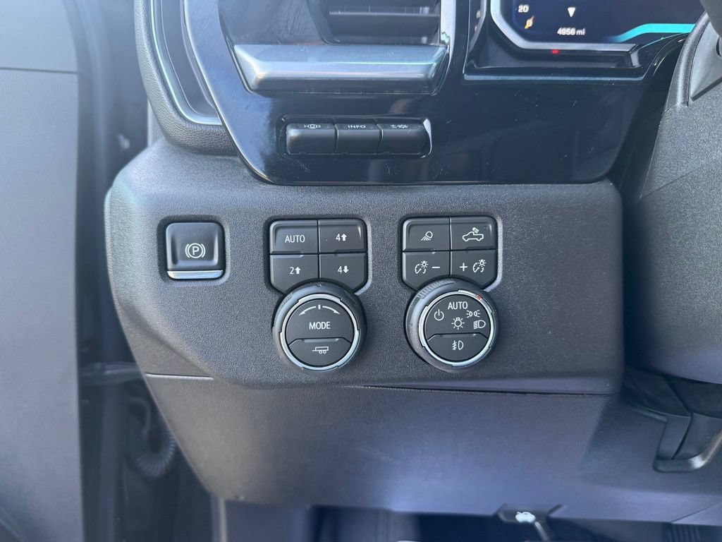 Used 2026 Chevrolet Silverado 2500 LTZ w/ LTZ Premium Package AWD/4WD image 38