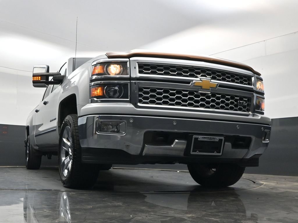 Used 2015 Chevrolet Silverado 1500 LTZ w/ LTZ Plus Package AWD/4WD image 43