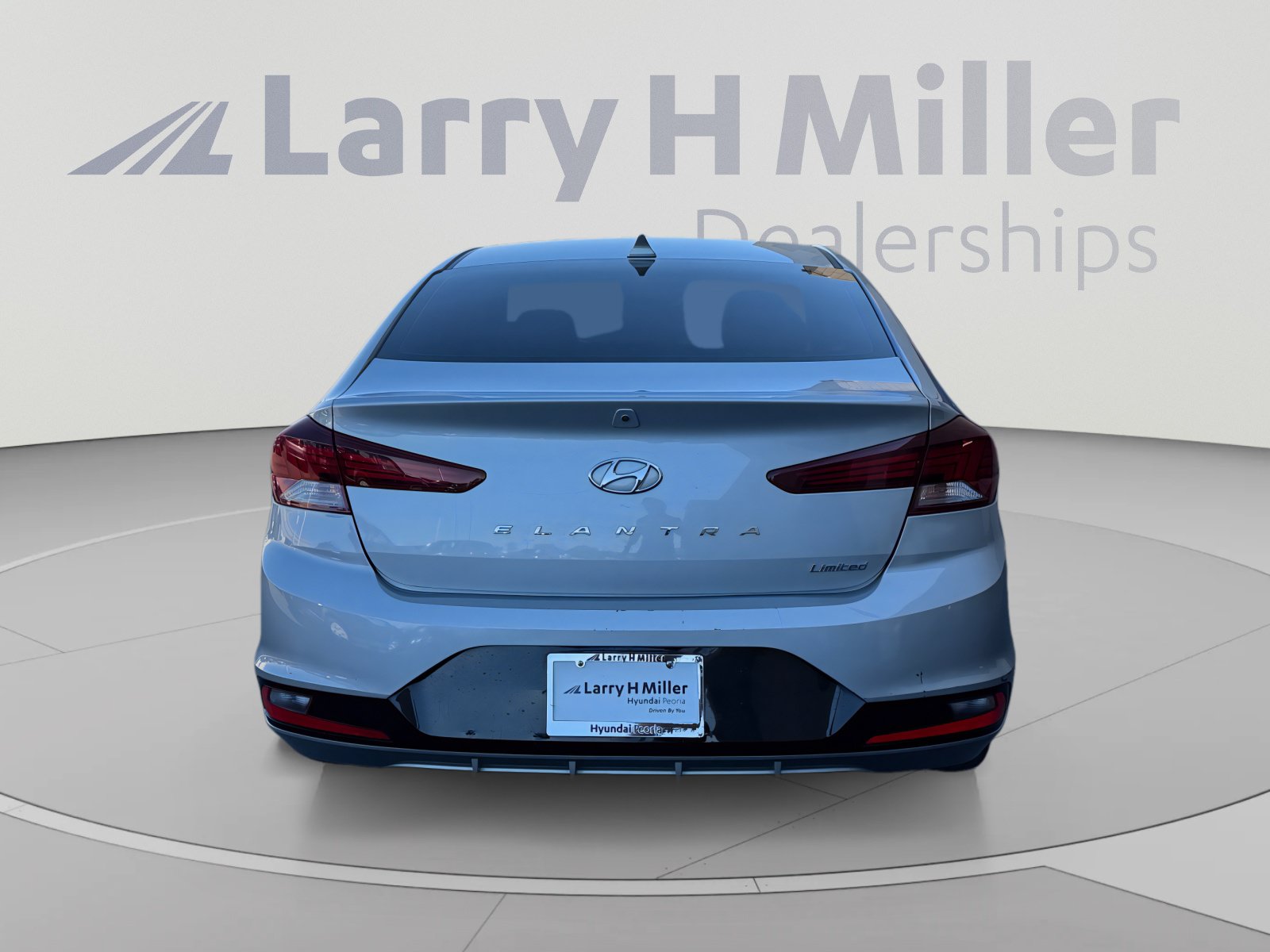 Used 2020 Hyundai Elantra Limited w/ Ultimate Package 03 FWD image 4